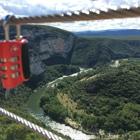 Panzió Caline D'hotes Vesseaux