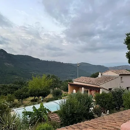 Caline D'hotes Bed & Breakfast