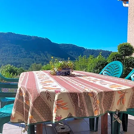 Caline D'hotes Bed & Breakfast 4*